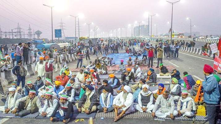 ਕਿਸਾਨ ਅੰਦੋਲਨ ਕਾਰਨ 4 ਮਹੀਨੇ ਤੋਂ ਬੰਦ ਹੈ ਦਿੱਲੀ-ਨੋਇਡਾ ਸੜਕ, ਸੁਪਰੀਮ ਕੋਰਟ ਨੇ ਕੇਂਦਰ ਅਤੇ ਦਿੱਲੀ ਪੁਲਿਸ ਤੋਂ ਮੰਗਿਆ ਜਵਾਬ ਕਿਸਾਨ ਅੰਦੋਲਨ ਕਾਰਨ 4 ਮਹੀਨੇ ਤੋਂ ਬੰਦ ਹੈ ਦਿੱਲੀ-ਨੋਇਡਾ ਸੜਕ, ਸੁਪਰੀਮ ਕੋਰਟ ਨੇ ਕੇਂਦਰ ਅਤੇ ਦਿੱਲੀ ਪੁਲਿਸ ਤੋਂ ਮੰਗਿਆ ਜਵਾਬ
