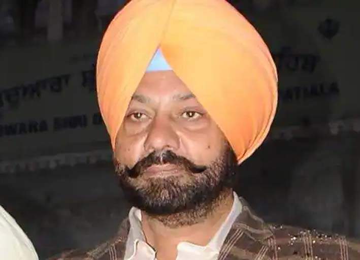ਆਈਜੀ ਉਮਰਾਨੰਗਲ ਸਣੇ ਸਸਪੈਂਡ 5 ਪੁਲਿਸ ਅਫ਼ਸਰਾਂ ਨੂੰ ਚਾਰਜ਼ਸੀਟ ਕਰਨ ਦੀ ਤਿਆਰੀ ਵਿਚ ਮਹਿਕਮਾ ਆਈਜੀ ਉਮਰਾਨੰਗਲ ਸਣੇ ਸਸਪੈਂਡ 5 ਪੁਲਿਸ ਅਫ਼ਸਰਾਂ ਨੂੰ ਚਾਰਜ਼ਸੀਟ ਕਰਨ ਦੀ ਤਿਆਰੀ ਵਿਚ ਮਹਿਕਮਾ