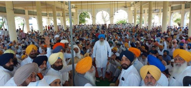 ਬਾਦਲ ਪਰਿਵਾਰ ਨੇ ਪੰਥ ਤੇ ਪੰਜਾਬ ਨਾਲ ਵੱਡਾ ਧਰੋਹ ਕੀਤਾ – ਸੁਖਦੇਵ ਸਿੰਘ ਢੀਂਡਸਾ ਬਾਦਲ ਪਰਿਵਾਰ ਨੇ ਪੰਥ ਤੇ ਪੰਜਾਬ ਨਾਲ ਵੱਡਾ ਧਰੋਹ ਕੀਤਾ – ਸੁਖਦੇਵ ਸਿੰਘ ਢੀਂਡਸਾ