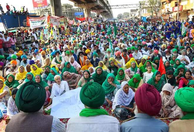 ਕਿਸਾਨ ਅੰਦੋਲਨ ਵਿਚਕਾਰ ਕਿਸਾਨਾਂ ਨੂੰ ਇਕ ਹੋਰ ਵੱਡਾ ਝਟਕਾ ; ਆਮ ਲੋਕਾਂ ਦੀ ਜੇਬ ‘ਤੇ ਵੀ ਪਵੇਗਾ ਅਸਰ ਕਿਸਾਨ ਅੰਦੋਲਨ ਵਿਚਕਾਰ ਕਿਸਾਨਾਂ ਨੂੰ ਇਕ ਹੋਰ ਵੱਡਾ ਝਟਕਾ ; ਆਮ ਲੋਕਾਂ ਦੀ ਜੇਬ ‘ਤੇ ਵੀ ਪਵੇਗਾ ਅਸਰ