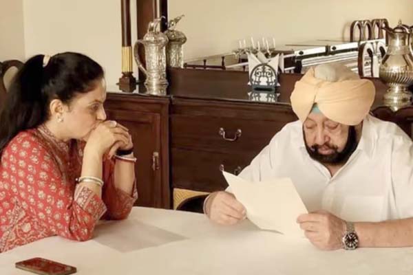 ਮਹਿਲਾ ਕਮਿਸ਼ਨ ਦੀ ਪ੍ਰਧਾਨ ਮਨੀਸ਼ਾ ਗੁਲਾਟੀ ਬੀਜੇਪੀ ਵਿਚ ਸ਼ਾਮਲ ਹੋਈ ਮਹਿਲਾ ਕਮਿਸ਼ਨ ਦੀ ਪ੍ਰਧਾਨ ਮਨੀਸ਼ਾ ਗੁਲਾਟੀ ਬੀਜੇਪੀ ਵਿਚ ਸ਼ਾਮਲ ਹੋਈ