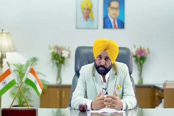 ਮੁੱਖ ਮੰਤਰੀ ਮਾਨ ਹਸਪਤਾਲ ਵਿੱਚ ਭਰਤੀ, ਪੇਟ ਦਰਦ ਤੋਂ ਬਾਅਦ ਚੈਕਅੱਪ ਲਈ ਦਿੱਲੀ ਦੇ ਅਪੋਲੋ ਹਸਪਤਾਲ ‘ਚ ਭਰਤੀ ਮੁੱਖ ਮੰਤਰੀ ਮਾਨ ਹਸਪਤਾਲ ਵਿੱਚ ਭਰਤੀ, ਪੇਟ ਦਰਦ ਤੋਂ ਬਾਅਦ ਚੈਕਅੱਪ ਲਈ ਦਿੱਲੀ ਦੇ ਅਪੋਲੋ ਹਸਪਤਾਲ ‘ਚ ਭਰਤੀ