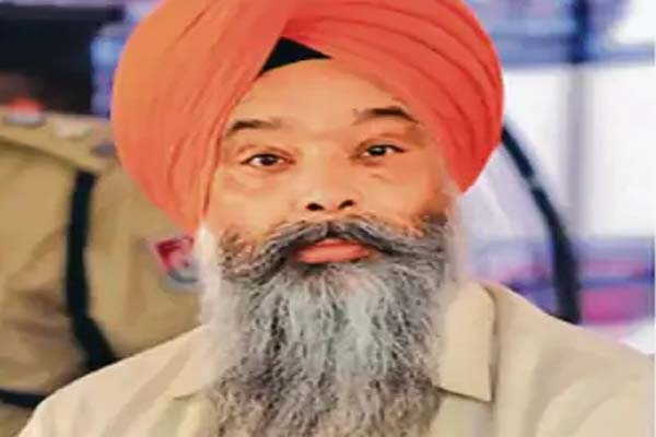 ਅਕਾਲੀ ਦਲ ਵਿਚ ਬਗਾਵਤ ਤੇਜ਼ ਹੋਈ ਅਕਾਲੀ ਦਲ ਵਿਚ ਬਗਾਵਤ ਤੇਜ਼ ਹੋਈ