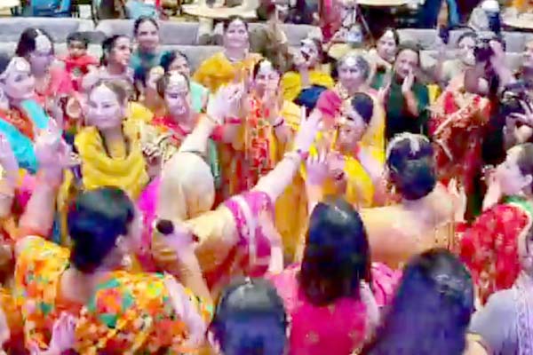 ਕੁੱਖ ਅਤੇ ਰੁੱਖ ਬਚਾਉਣ ਦਾ ਸੰਦੇਸ਼ ਦੇਣ ਲਈ ਮਨਾਈ ਤੀਜ ਕੁੱਖ ਅਤੇ ਰੁੱਖ ਬਚਾਉਣ ਦਾ ਸੰਦੇਸ਼ ਦੇਣ ਲਈ ਮਨਾਈ ਤੀਜ