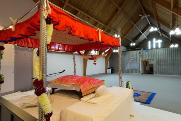 ਕੈਨੇਡਾ ਦੇ ਰੈਡ ਡੀਅਰ ਸ਼ਹਿਰ ਵਿਚ ਬਣਿਆ ਪਹਿਲਾ ਗੁਰਦਵਾਰਾ ਸਾਹਿਬ ਕੈਨੇਡਾ ਦੇ ਰੈਡ ਡੀਅਰ ਸ਼ਹਿਰ ਵਿਚ ਬਣਿਆ ਪਹਿਲਾ ਗੁਰਦਵਾਰਾ ਸਾਹਿਬ