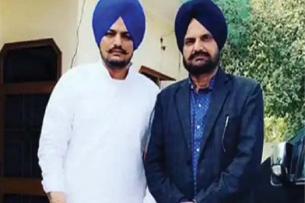 ਸਿੱਧੂ ਮੂਸੇਵਾਲਾ ਦਾ ਪਿਉ ਹੋਇਆ ਸੇਵਾ ਮੁਕਤ ਸਿੱਧੂ ਮੂਸੇਵਾਲਾ ਦਾ ਪਿਉ ਹੋਇਆ ਸੇਵਾ ਮੁਕਤ